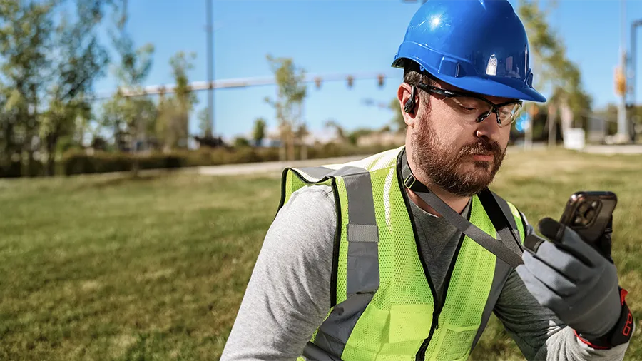 Water utility worker using Fulcrum in the field - Fulcrum AI Workflow Builder